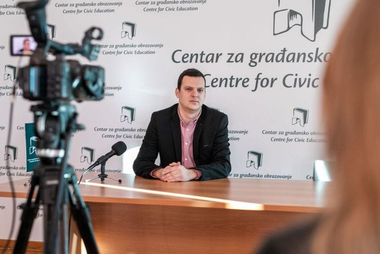 CGO: Nekažnjivost napada čini novinare poželjnim metama CGO: Nekažnjivost napada čini novinare poželjnim metama