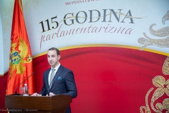 Klarić: Jedini koalicioni partneri Službi Skupštine mogu biti inovacije, nove tehnologije, razvoj i napredak Klarić: Jedini koalicioni partneri Službi Skupštine mogu biti inovacije, nove tehnologije, razvoj i napredak