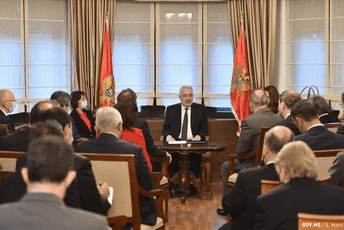 Krivokapić razgovarao sa ambasadorima Kvinte u Beogradu: Ekspertska vlada superiorna Krivokapić razgovarao sa ambasadorima Kvinte u Beogradu: Ekspertska vlada superiorna