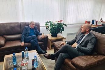 Princ Nikola želi da učestvuje u ekološkim projektima crnogorskih organa Princ Nikola želi da učestvuje u ekološkim projektima crnogorskih organa