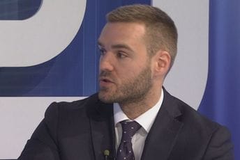 Rakočević: Ako bude u državi, ne vidim razlog da Đukanović ne prisustvuje narednom protestu Rakočević: Ako bude u državi, ne vidim razlog da Đukanović ne prisustvuje narednom protestu