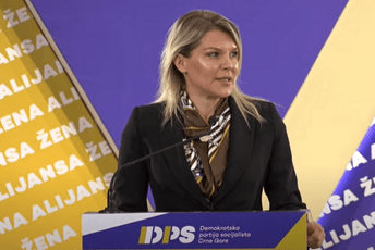 Vuksanović-Stanković: Žene Crne Gore neće dati državu, izdajnicima nije mjesto ovdje Vuksanović-Stanković: Žene Crne Gore neće dati državu, izdajnicima nije mjesto ovdje