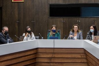 Zajedničkom saradanjom i efikasnim upravljanjem do agilnog i proaktivnog razvoja digitalne Crne Gore Zajedničkom saradanjom i efikasnim upravljanjem do agilnog i proaktivnog razvoja digitalne Crne Gore