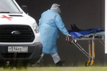 Novi crni rekord u Rusiji: Od kovida za dan preminulo 1.211 ljudi Novi crni rekord u Rusiji: Od kovida za dan preminulo 1.211 ljudi