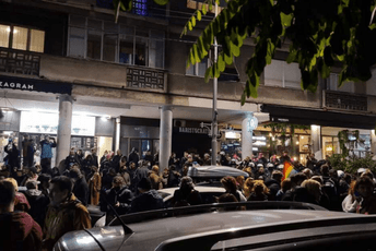 Završen protest u Beogradu, mural Mladića nije uklonjen Završen protest u Beogradu, mural Mladića nije uklonjen