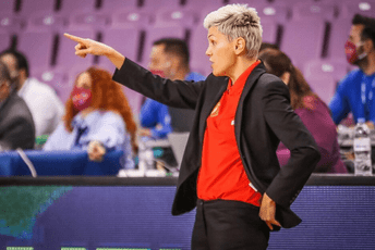 Škerović pozitivna na koronu, neće voditi reprezentaciju u mečevima sa Rusijom i Austrijom Škerović pozitivna na koronu, neće voditi reprezentaciju u mečevima sa Rusijom i Austrijom