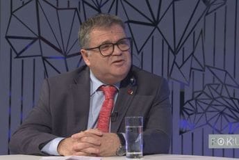 Francuski ambasador u Crnoj Gori: Nastavlja se s ratom četnika i partizana, razočarani smo Francuski ambasador u Crnoj Gori: Nastavlja se s ratom četnika i partizana, razočarani smo