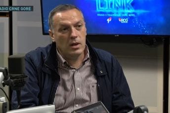 Božović: Povećanje plata od 17 odsto za pohvalu, ali neće ugasiti požar Božović: Povećanje plata od 17 odsto za pohvalu, ali neće ugasiti požar