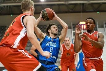 Ubjedljiv poraz Lovćena Ubjedljiv poraz Lovćena