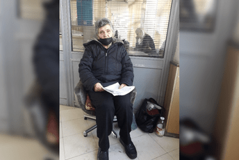 Borka Drobnjak nastavlja štrajk glađu u zgradi opštine Pljevlja Borka Drobnjak nastavlja štrajk glađu u zgradi opštine Pljevlja