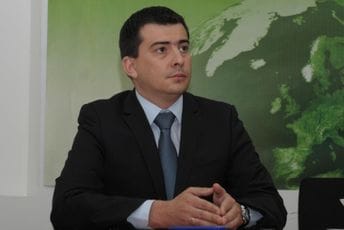 Radman: Nepotizam i partitokratija glavne odlike aktuelne vlasti Radman: Nepotizam i partitokratija glavne odlike aktuelne vlasti