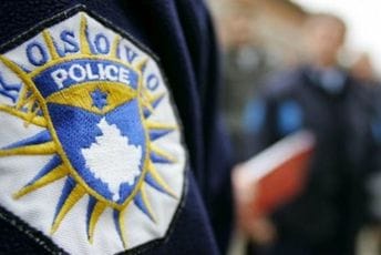 "Sumnjiva smrt": Na groblju u Gnjilanu pronađen mrtav policajac "Sumnjiva smrt": Na groblju u Gnjilanu pronađen mrtav policajac