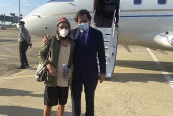 Američki novinar pušten iz zatvora u Mjanmaru Američki novinar pušten iz zatvora u Mjanmaru