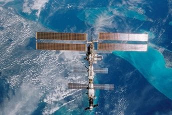 Vojska SAD-a primijetila pukotine u svemiru, Rusija testirala moćno oružje? Vojska SAD-a primijetila pukotine u svemiru, Rusija testirala moćno oružje?