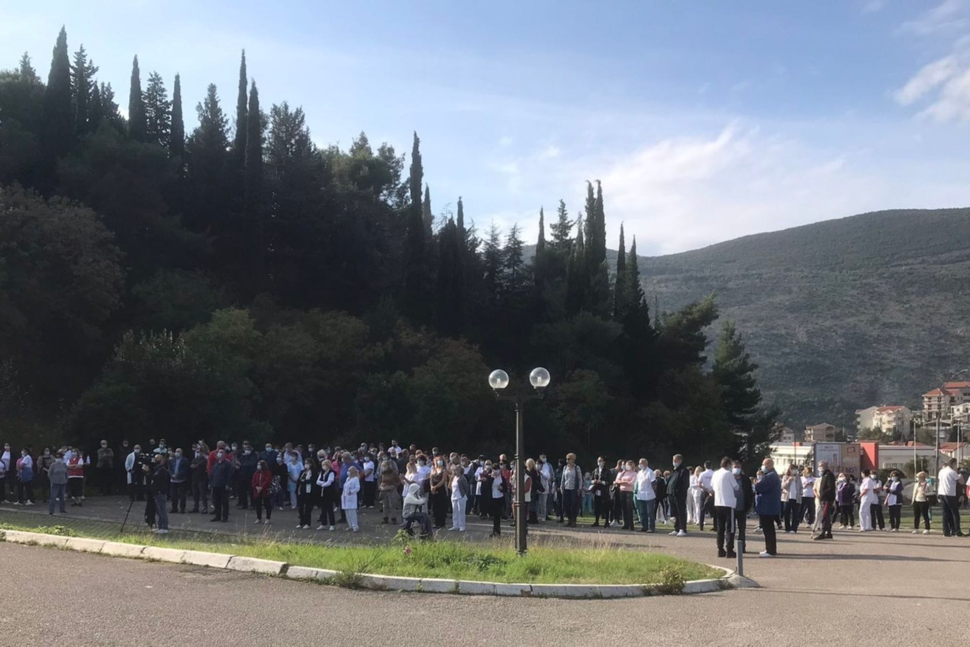 Fotografija 1: Zaposleni održali jednočasovni štrajk upozorenja