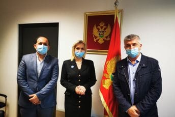 Caritasova mreža u Crnoj Gori donirala medicinsku opremu zdravstvenom sistemu u cilju smanjenja rizika od kovida Caritasova mreža u Crnoj Gori donirala medicinsku opremu zdravstvenom sistemu u cilju smanjenja rizika od kovida