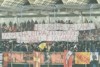Navijači Crne Gore oglasili se transparentom povodom dešavanja sa prethodne utakmice Navijači Crne Gore oglasili se transparentom povodom dešavanja sa prethodne utakmice