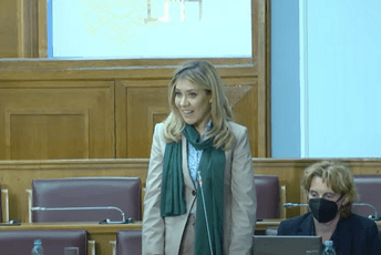 Raspisani konkursi za direktore u više od 100 osnovnih i srednjih škola Raspisani konkursi za direktore u više od 100 osnovnih i srednjih škola