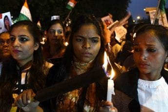 Maloljetnicu silovale stotine muškaraca, policija nije uspjela da je zaštiti Maloljetnicu silovale stotine muškaraca, policija nije uspjela da je zaštiti