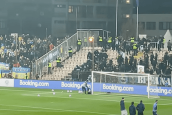 Ukrajinci okrenuli naopako rusku zastavu, navijači BiH pomislili da ih provociraju znamenjem RS Ukrajinci okrenuli naopako rusku zastavu, navijači BiH pomislili da ih provociraju znamenjem RS