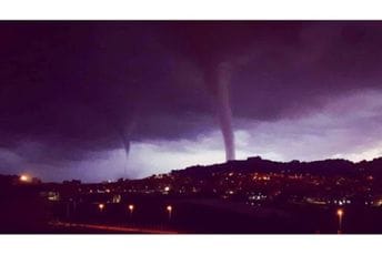 Opet oluje i poplave na Siciliji, tornado usmrtio čovjeka (VIDEO) Opet oluje i poplave na Siciliji, tornado usmrtio čovjeka (VIDEO)