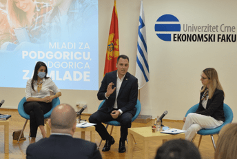 Vuković sa studentima: Podgorica nudi sadržaje koje su mladi ranije tražili u drugim evropskim gradovima Vuković sa studentima: Podgorica nudi sadržaje koje su mladi ranije tražili u drugim evropskim gradovima