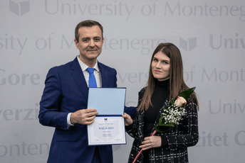 UCG: Samra Mujević najbolja studentkinja Filozofskog fakulteta za studijsku 2021/22. UCG: Samra Mujević najbolja studentkinja Filozofskog fakulteta za studijsku 2021/22.