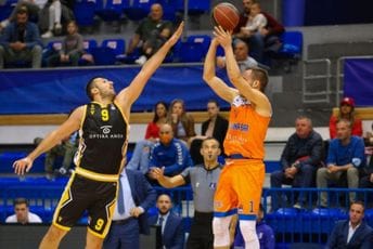 Pobjeda Mornara za bijeg sa dna Pobjeda Mornara za bijeg sa dna