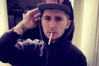 Bio povezan sa ISIS: Državljaninu SAD porijeklom iz Crne Gore 16 godina zatvora Bio povezan sa ISIS: Državljaninu SAD porijeklom iz Crne Gore 16 godina zatvora