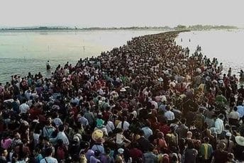 Pokušali da stignu do hrama: Udavilo se 15 ljudi, troje nestalo Pokušali da stignu do hrama: Udavilo se 15 ljudi, troje nestalo