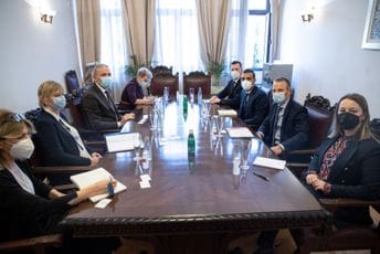 Žugić - Zakaria: Ključni prioriteti u narednom periodu jačanje konkurentnosti privatnog sektora i podrška tranziciji ka zelenoj ekonomiji Žugić - Zakaria: Ključni prioriteti u narednom periodu jačanje konkurentnosti privatnog sektora i podrška tranziciji ka zelenoj ekonomiji