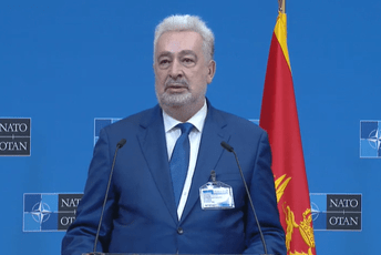 Krivokapić: Platforma DF-a nije upućena meni, već koalicijama koje čine većinu Krivokapić: Platforma DF-a nije upućena meni, već koalicijama koje čine većinu