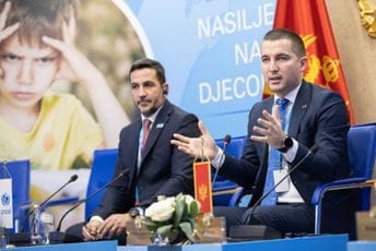 Bečić: Pitajte prebijenu djecu i one koji vuku teške posljedice i traume da li je batina iz raja izašla Bečić: Pitajte prebijenu djecu i one koji vuku teške posljedice i traume da li je batina iz raja izašla