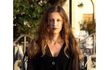 Helena Blagojević najbolja studentkinja Fakulteta likovnih umjetnosti Helena Blagojević najbolja studentkinja Fakulteta likovnih umjetnosti