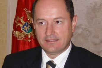 Narodna stranka i Stranka srpskih radikala izbrisani iz registra Predrag Popović - nekadašnji predsjednik Narodne stranke