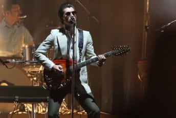 Arctic Monkeys za dva minuta rasprodao koncert u Hrvatskoj Arctic Monkeys za dva minuta rasprodao koncert u Hrvatskoj