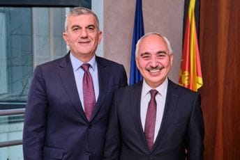 Nagijev: Azerbejdžan spreman da pomogne Crnoj Gori u oblasti istraživanja nafte i gasa Nagijev: Azerbejdžan spreman da pomogne Crnoj Gori u oblasti istraživanja nafte i gasa