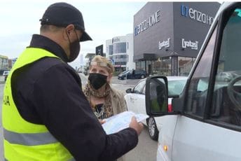 Jedan čovjek kontroliše ispravnost svih autobusa u Podgorici, Nikšiću, Danilovgradu i na primorju Jedan čovjek kontroliše ispravnost svih autobusa u Podgorici, Nikšiću, Danilovgradu i na primorju