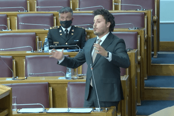 Abazović o hapšenju Nrekića: Nije mi drago da se hapse Ulcinjani ali šta da radimo Abazović o hapšenju Nrekića: Nije mi drago da se hapse Ulcinjani ali šta da radimo