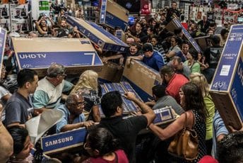 Virusolog o Crnom petku: Uz jeftin televizor možete pokupiti i koronu Virusolog o Crnom petku: Uz jeftin televizor možete pokupiti i koronu