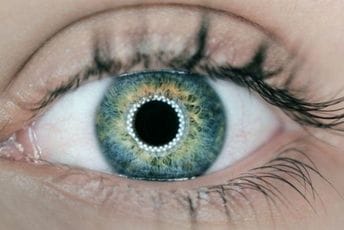 Pacijent iz Velike Britanije, prva osoba na svijetu koja je dobila 3D štampano oko Pacijent iz Velike Britanije, prva osoba na svijetu koja je dobila 3D štampano oko