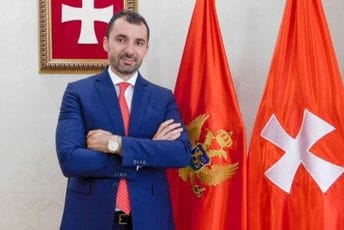 Rušitelji Crne Gore neće uspjeti da pokore slobodarsko Cetinje Rušitelji Crne Gore neće uspjeti da pokore slobodarsko Cetinje