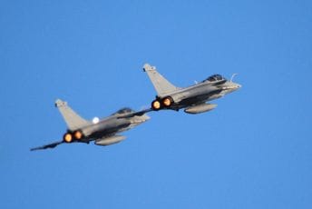 Izrael gađao proiranske snage na zapadu Sirije, ima žrtava Izrael gađao proiranske snage na zapadu Sirije, ima žrtava