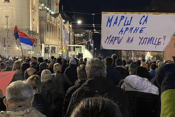 Novi protest u Beogradu, traži se sloboda za čovjeka sa bagera u Šapcu Novi protest u Beogradu, traži se sloboda za čovjeka sa bagera u Šapcu