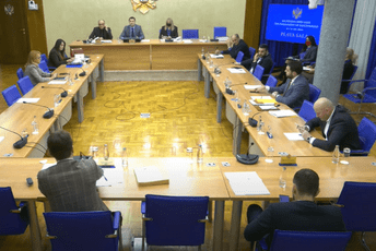 Konjević: Izbor predsjednika DIK-a - politički nesporazum DF-a i Demokrata Konjević: Izbor predsjednika DIK-a - politički nesporazum DF-a i Demokrata