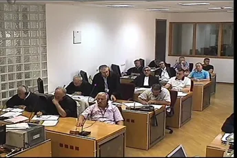 Oslobođeno pet policijskih funkcionera optuženih za genocid u Srebrenici Oslobođeno pet policijskih funkcionera optuženih za genocid u Srebrenici