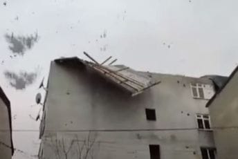 Snažno nevrijeme u Turskoj, ima poginulih Snažno nevrijeme u Turskoj, ima poginulih