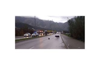 Motociklista naletio na pješaka, povrijeđene dvije osobe Motociklista naletio na pješaka, povrijeđene dvije osobe