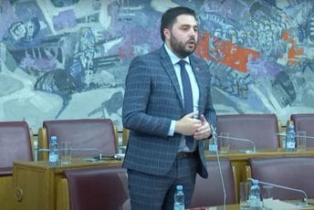 Ko podrži opozicionu inicijativu, prodao se za milion ili 21 Ko podrži opozicionu inicijativu, prodao se za milion ili 21