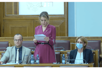 Konjević: Ministarko Bratić javna riječ obavezuje! Bratić: Konjeviću zaposleni u Narodnom muzeju podmetnuli zaključak Vlade Konjević: Ministarko Bratić javna riječ obavezuje! Bratić: Konjeviću zaposleni u Narodnom muzeju podmetnuli zaključak Vlade